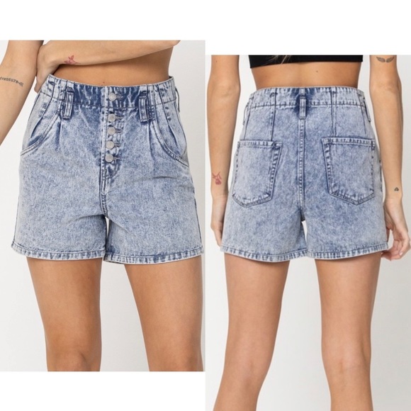 Just In// Vervet •Sasha Super High Rise Button Up Shorts in Acid Wash - Picture 9 of 10